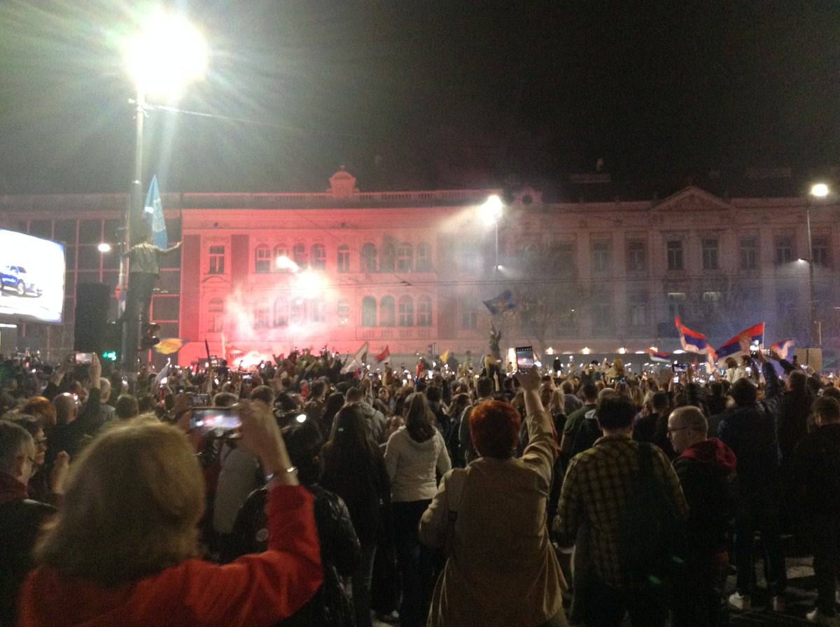 Belgrade residents welcome marching students on the eve of the 15 March 2025 protest